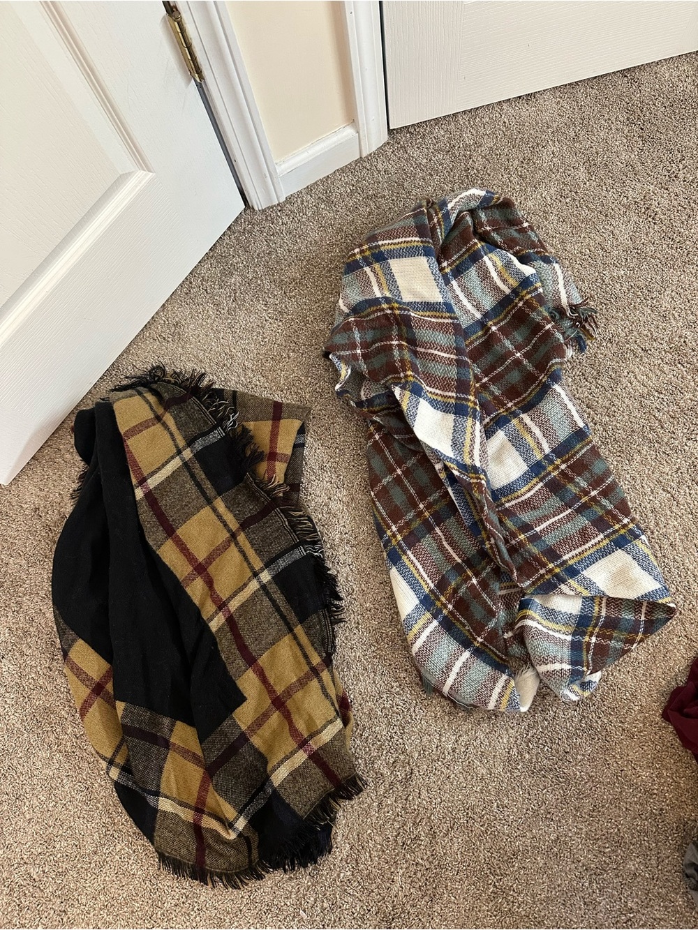 Plaid Blanket Scarves - Black/Olive & Cream/Blue